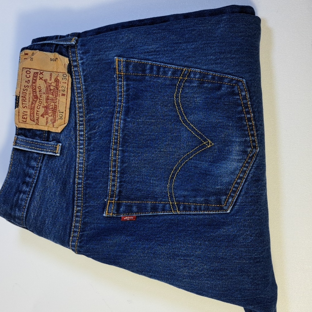 Levi's 501 Straight Leg Button Fly Blue Jeans Men's Size W41 L30 - Picture 10 of 16